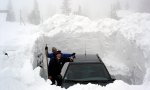 Pic : Auto im Schnee
