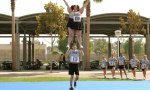 Fun Pic : Cheerleader trick