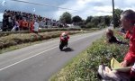 Funny Video : Motorrad Tiefflug-Übung