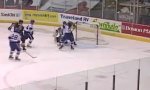 Funny Video : Eishockey-Schiri mit Körpereinsatz