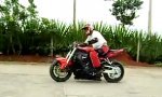 Lustiges Video : Motorrad Wendemanöver