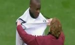 Movie : Fußballer Balotelli beim Training