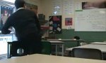 Lustiges Video : Klassenzimmer Parkour
