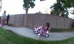 Lustiges Video : Mein erster Dreirad-Trick