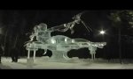 Lustiges Video : Eisskulptur