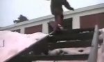 Lustiges Video - Snowboard-Trick No. 064: Freefeed Stairway Frontflip