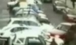 Lustiges Video : Parkplatzkriegerinnen
