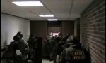 Lustiges Video : SWAT-Einheit bei Selbstsprengversuch