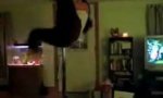 Funny Video : Pole Dance went wrong