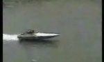 Funny Video : Riverbank via speedboad