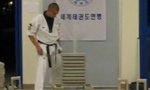 Beeindruckender Karate-Trick