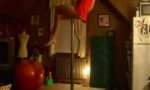 Lustiges Video - Denkvermögensteigerung beim Pole Dance