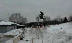 Movie : Motocross Schnee Sprung