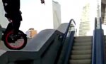 Lustiges Video : Unicycle Rolltreppen Fail