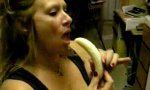 Lustiges Video : Bananen schlucken im Dual-Modus