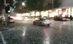 Lustiges Video : Regenschauerchen in Melburne